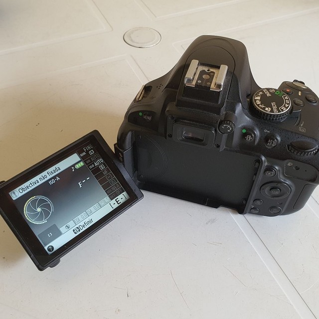 Câmera  D5100 - Lnte 18-55 (somente foco manual) - Muito conservada - 32 mil cliques - Foto 6