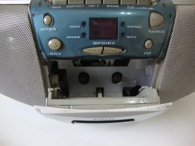 Aparelho Compact Disc System Marca CCE Modelo CS 7900 (Leia o Texto) - Foto 3