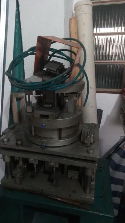 Estampo suprema pneumática usado no estado 