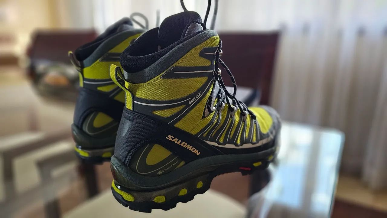 Bota Salomon Impermeável - Foto 4