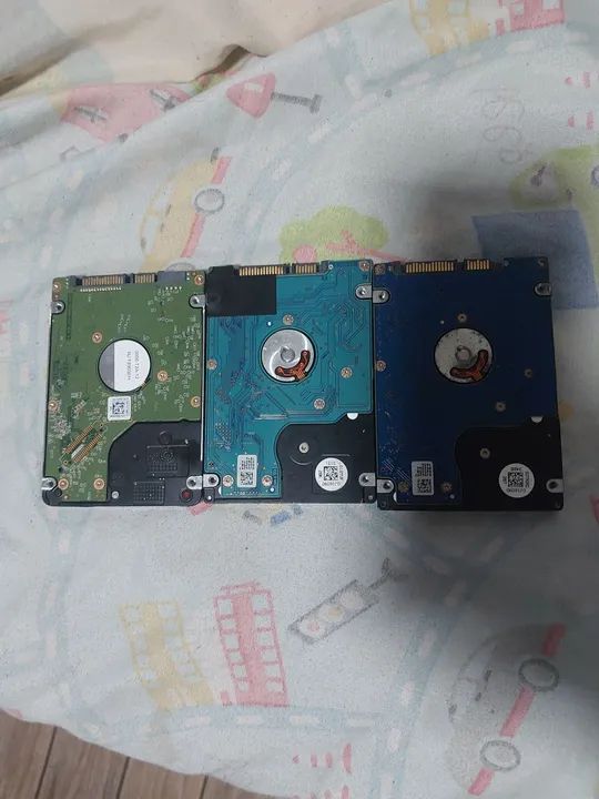 HDs 2.5'' - 3 unidades - Foto 2