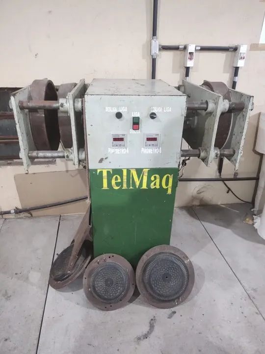 MÁQUINA PRENSA FORMA