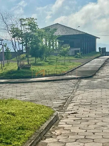 Vendo Lotes no Condomínio Monte Olimpo