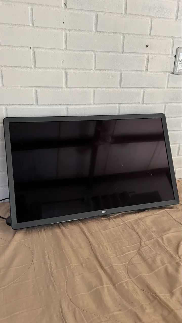 Smart TV semi nova LG  - Foto 3