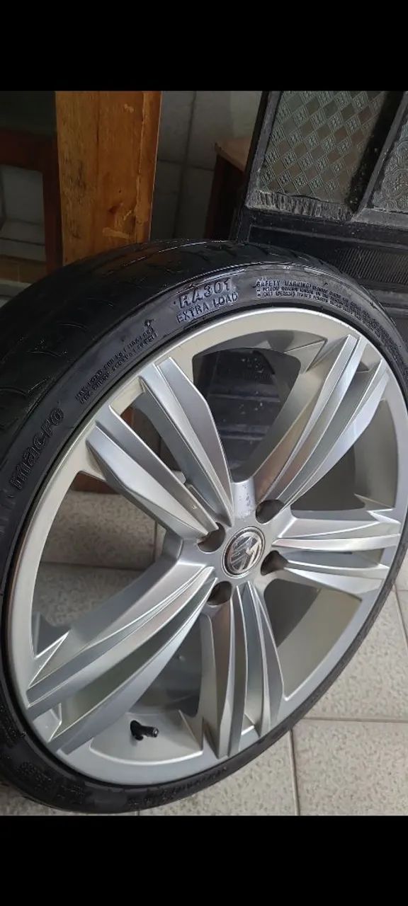 Rodas Aro 18,  215 35 18 4x100Volkswagen