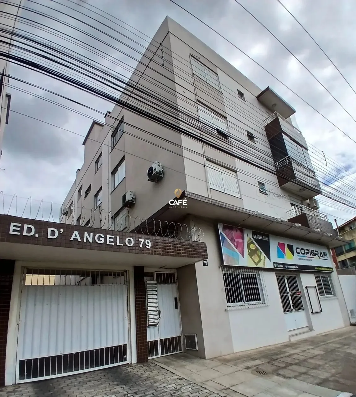 Apartamento Semi Mobiliado De 2 Dormitórios, Sala Ampla, Banheiro Social, Cozinh