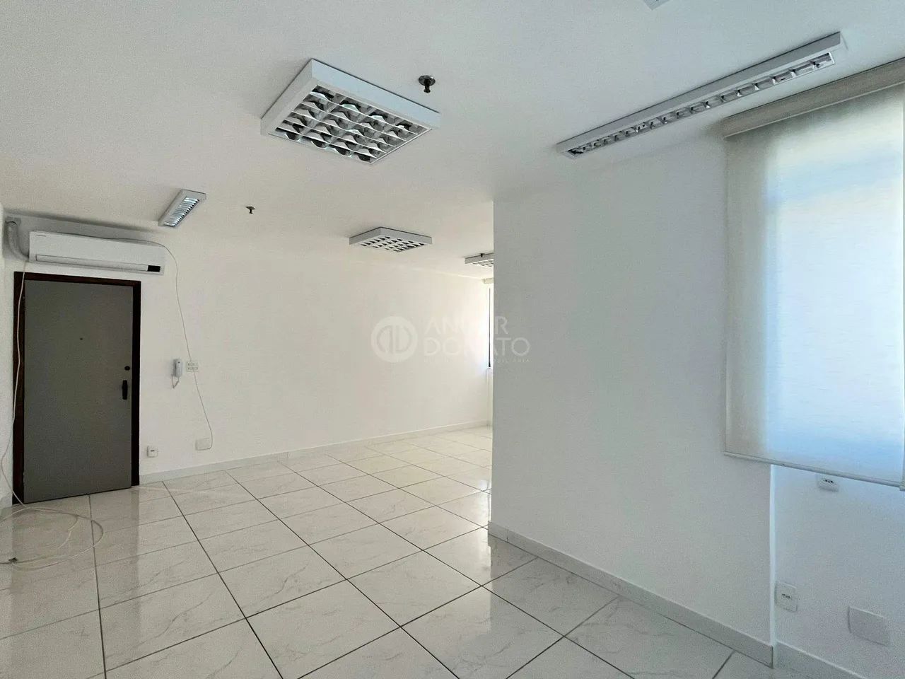 Santa Efigênia - Sala(s) à venda na Anuar Donato - Foto 2