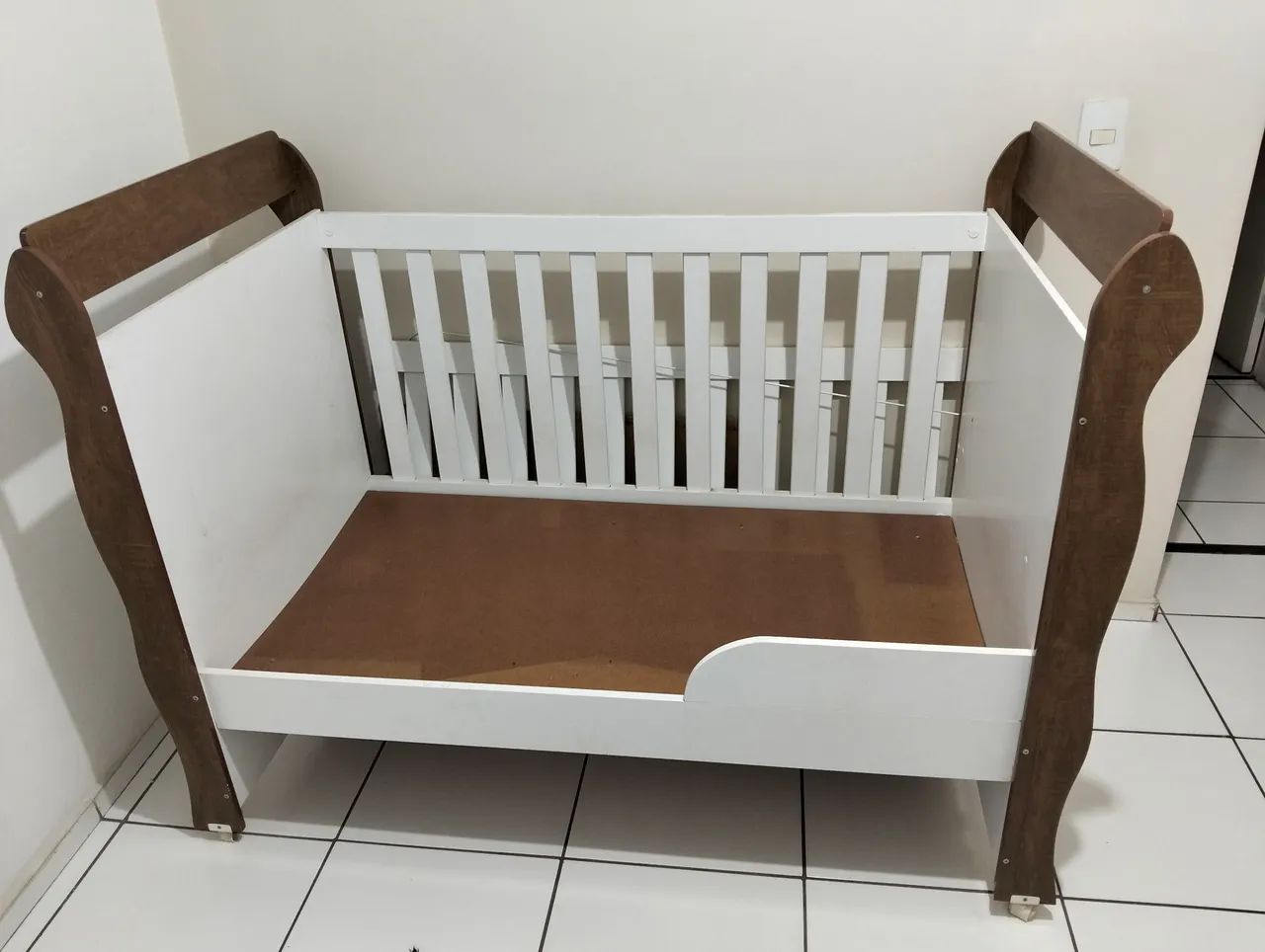 Berço semi novo .. 