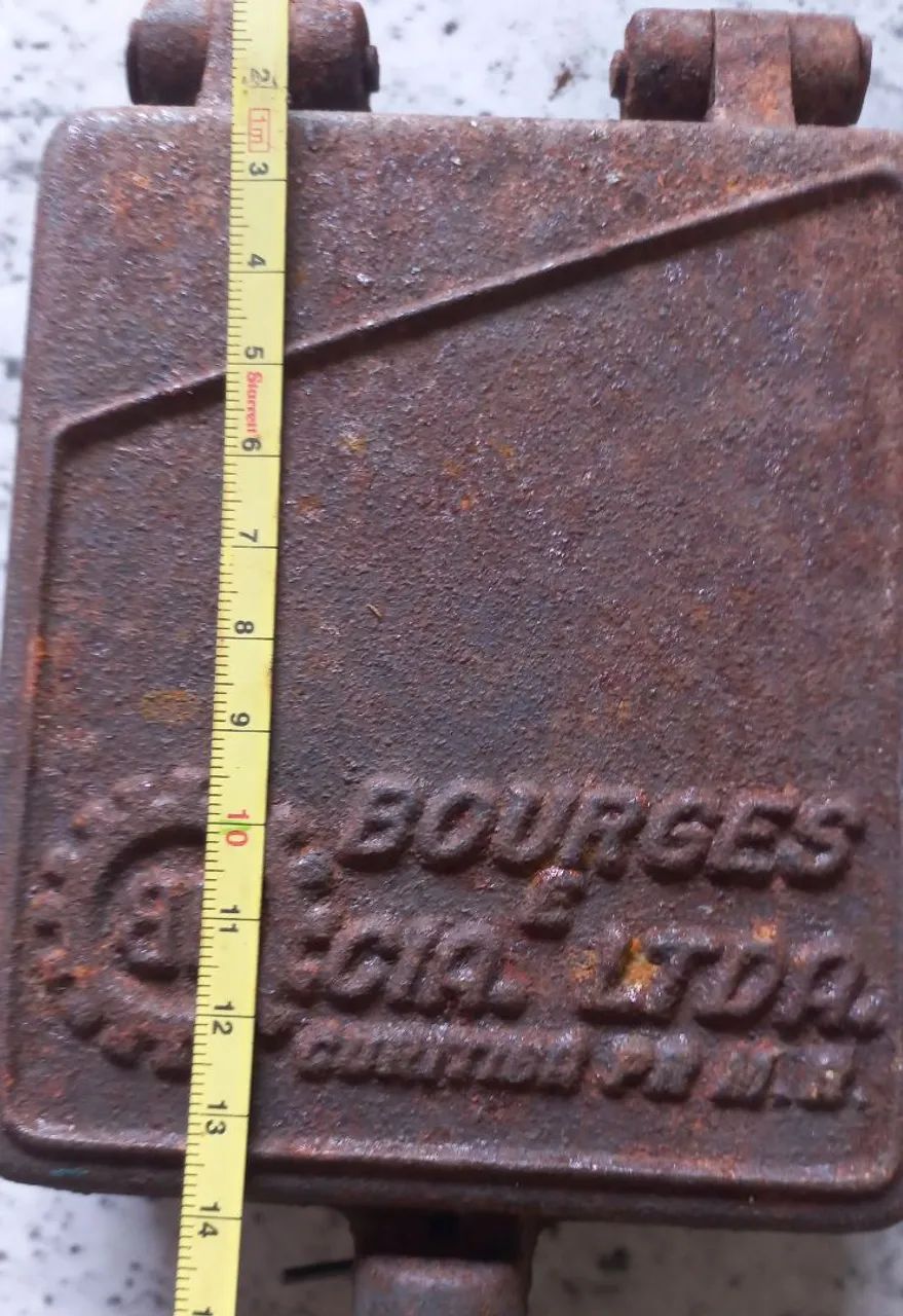 Antiga sanduicheira em ferro fundido Bourges e cia ltda antiguidade Raridade uso enfeite  - Foto 5