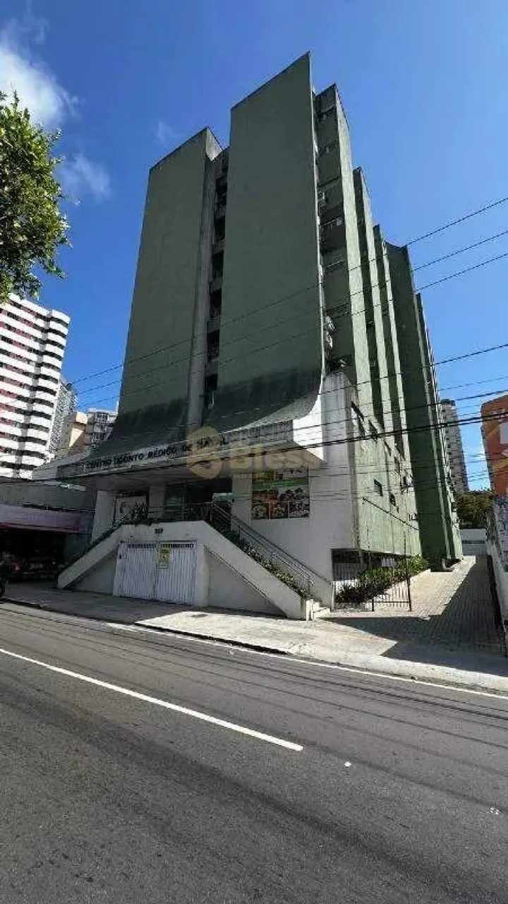 Sala comercial para locação no Edifício Centro Odonto Médico de Natal, em Petrópolis, Nata
