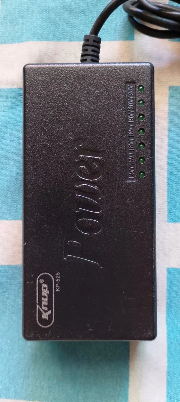 Carregador para notebook Knup KP-525 - Foto 4