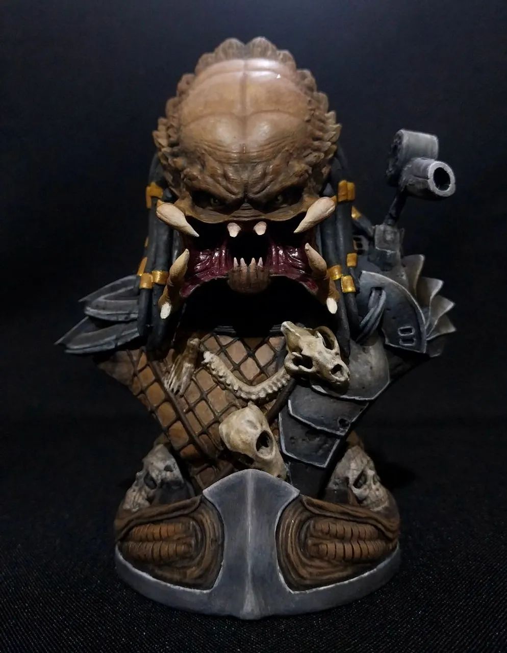 Predador Busto