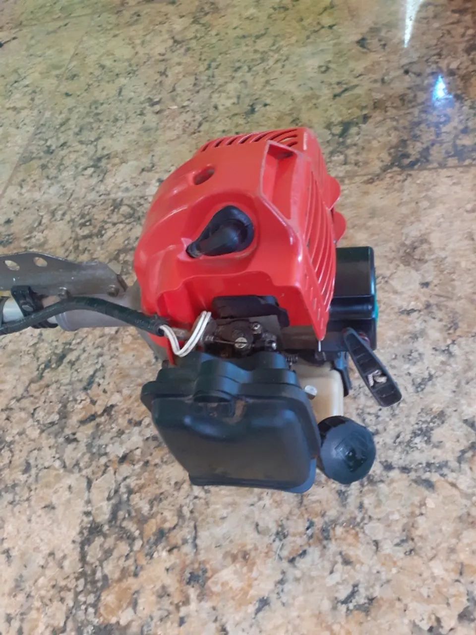 Roçadeira garthen cg 430 hw motor 42,7cc 2 tempos - Foto 3
