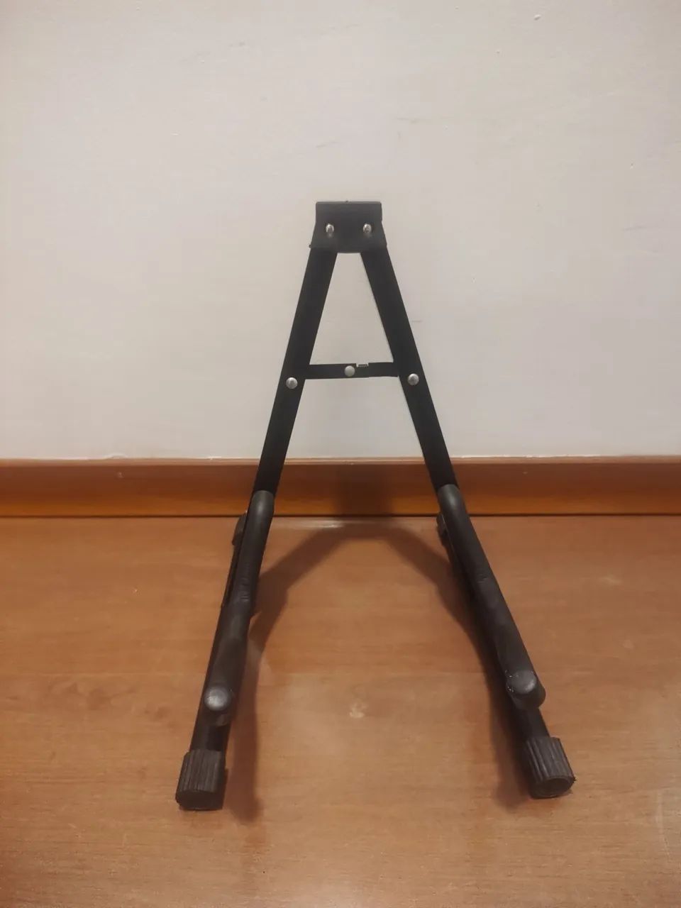 FOLDABLE STAND FOR BASS; GUITAR; ACOUSTIC GUITAR WITH BRIDGE-TYPE RESONATOR64728252848513121
