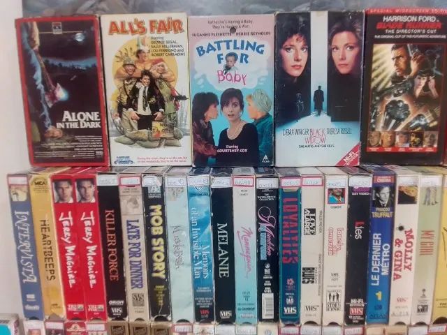 Fitas VHS: lote 40 filmes em inglês + 10 fitas brinde cx.papel. Várias inéditas no Brasil! - Foto 4