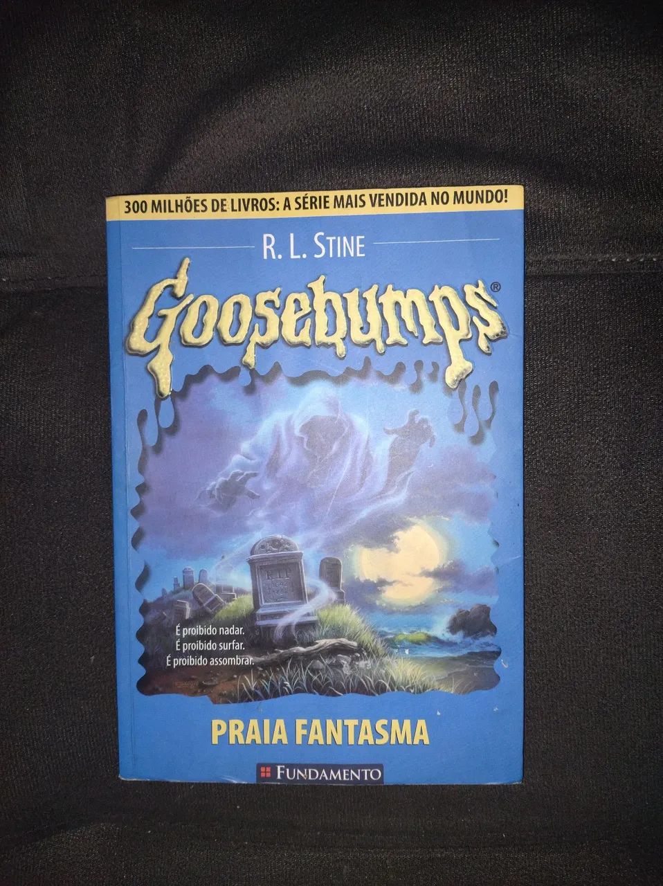Livro GOOSEBUMPS 