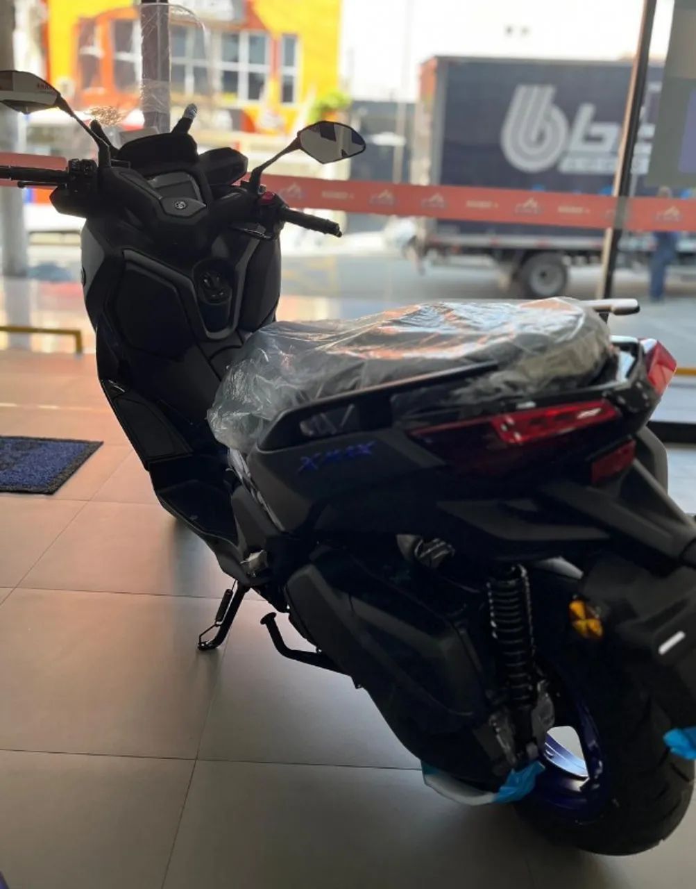 XMAX 300 2026 - 0KM - BRH - Foto 5