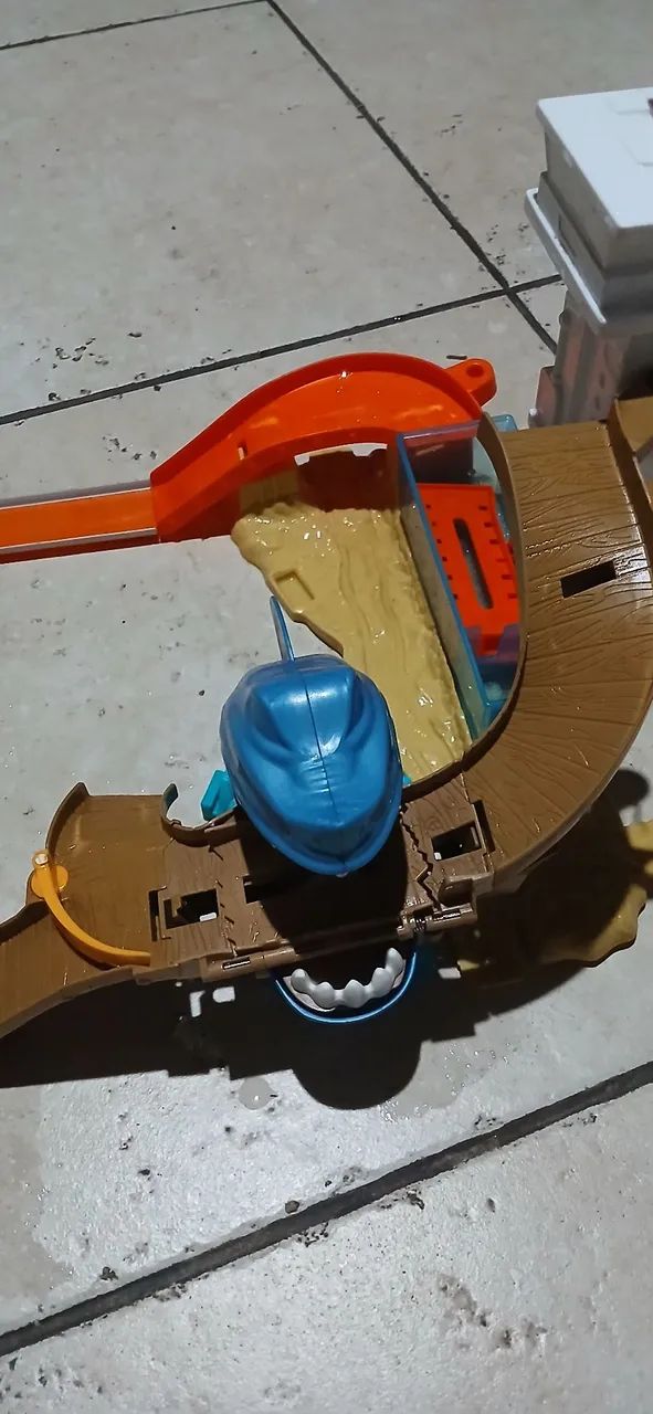 Hotwheels pista do tubarão . Novinha . Entrego no metro - Foto 3