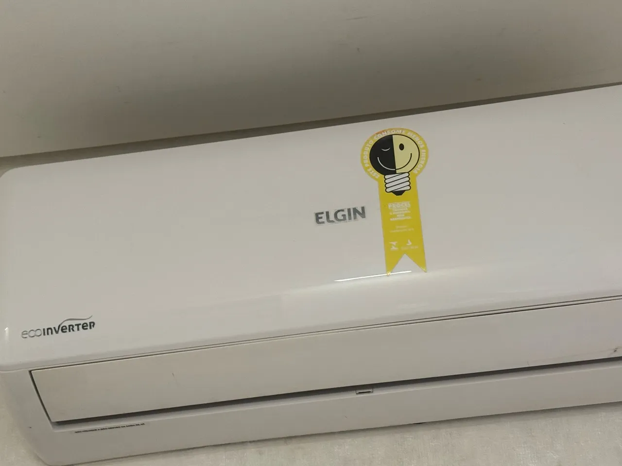 Ar condicionado inverter 12 mil e um de 9 mil