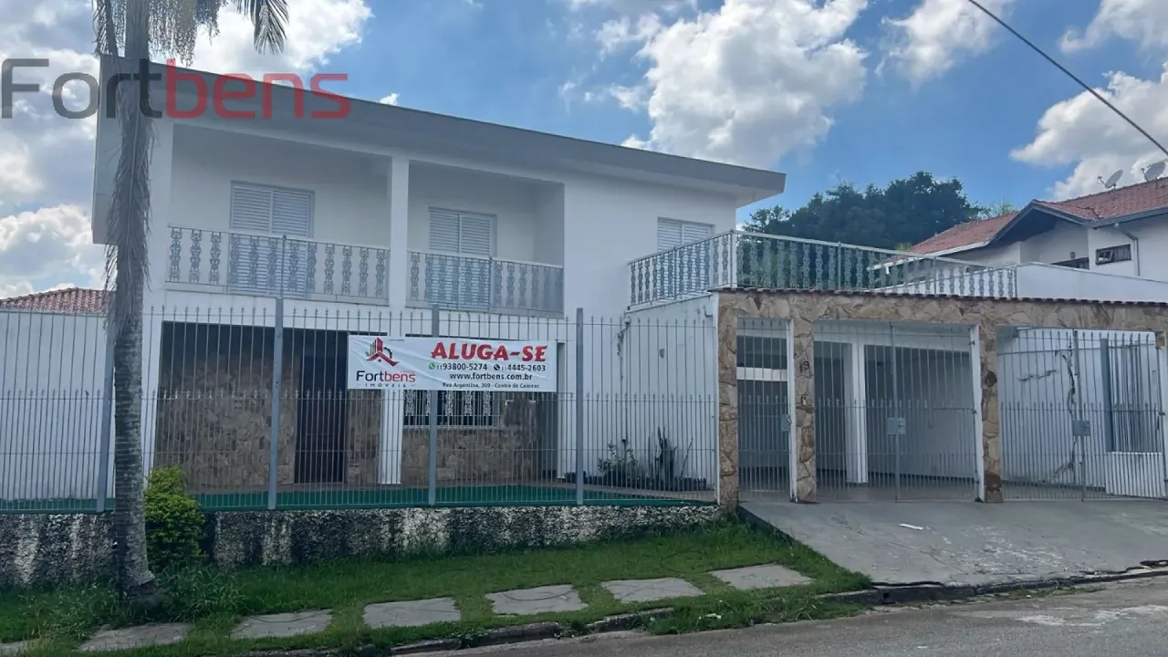 Casa de Condomínio Para Alugar com 4 quartos 1 suítes no bairro Nova Caieiras em Caieiras