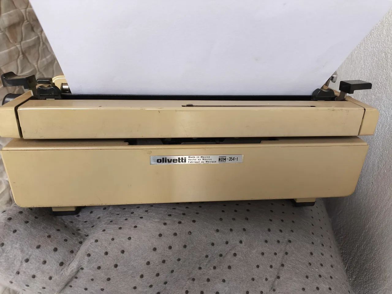 Máquina de escrever Olivetti STUDIO 45 - Foto 2