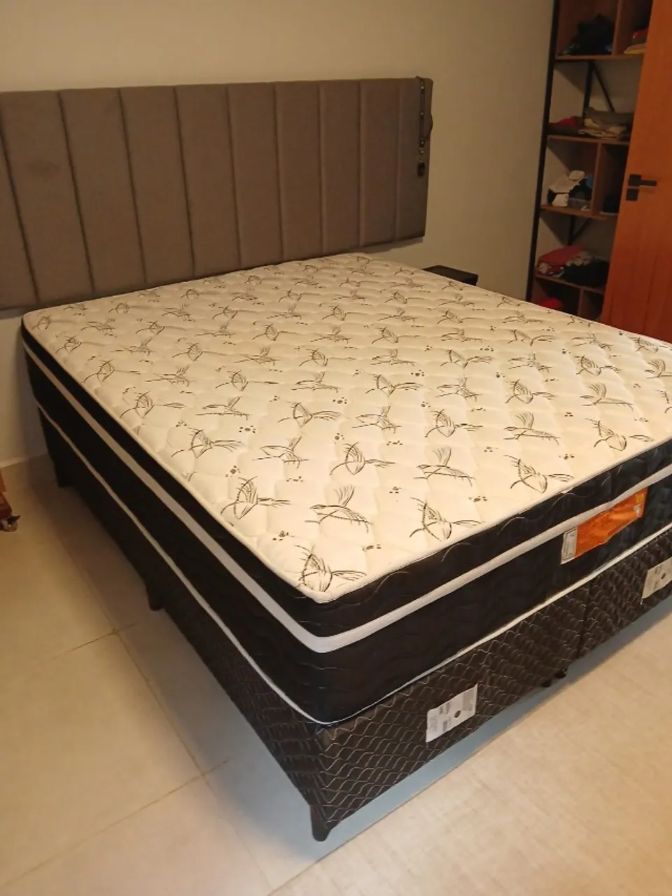 Cama Box Colchão Outback Pillow Euro ( Molas Ensacadas Individualmente )