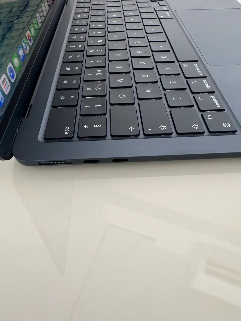 MacBook Air M3 13.6 P , 8/256 SSD - Foto 5