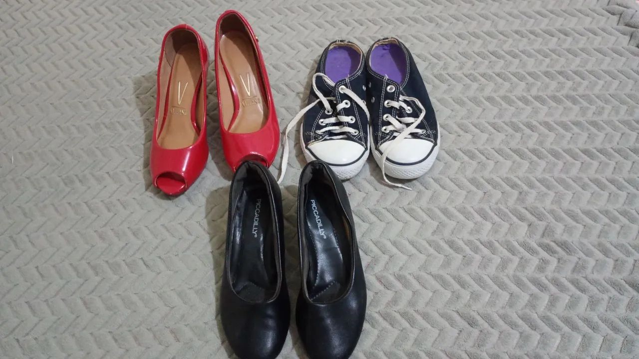 Sapatos femininos barato tamanho 35 os 3 por 60 reais<br>1 tên<br>Tamanho 35 <br>TODOS POR 60,00