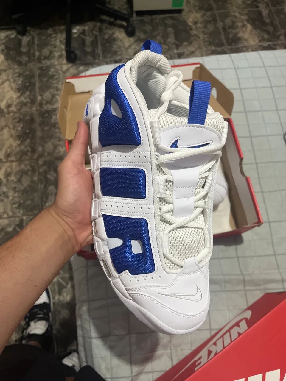 AIR MAX UPTEMPO BLUE ROYAL - Foto 4