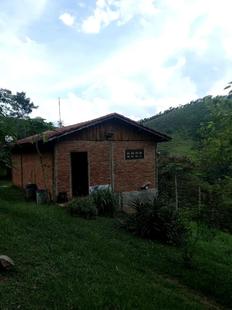 Chácara com chalé à venda ou locação anual no Mirantão, terreno 4500m2 com piscina e córre - Foto 4