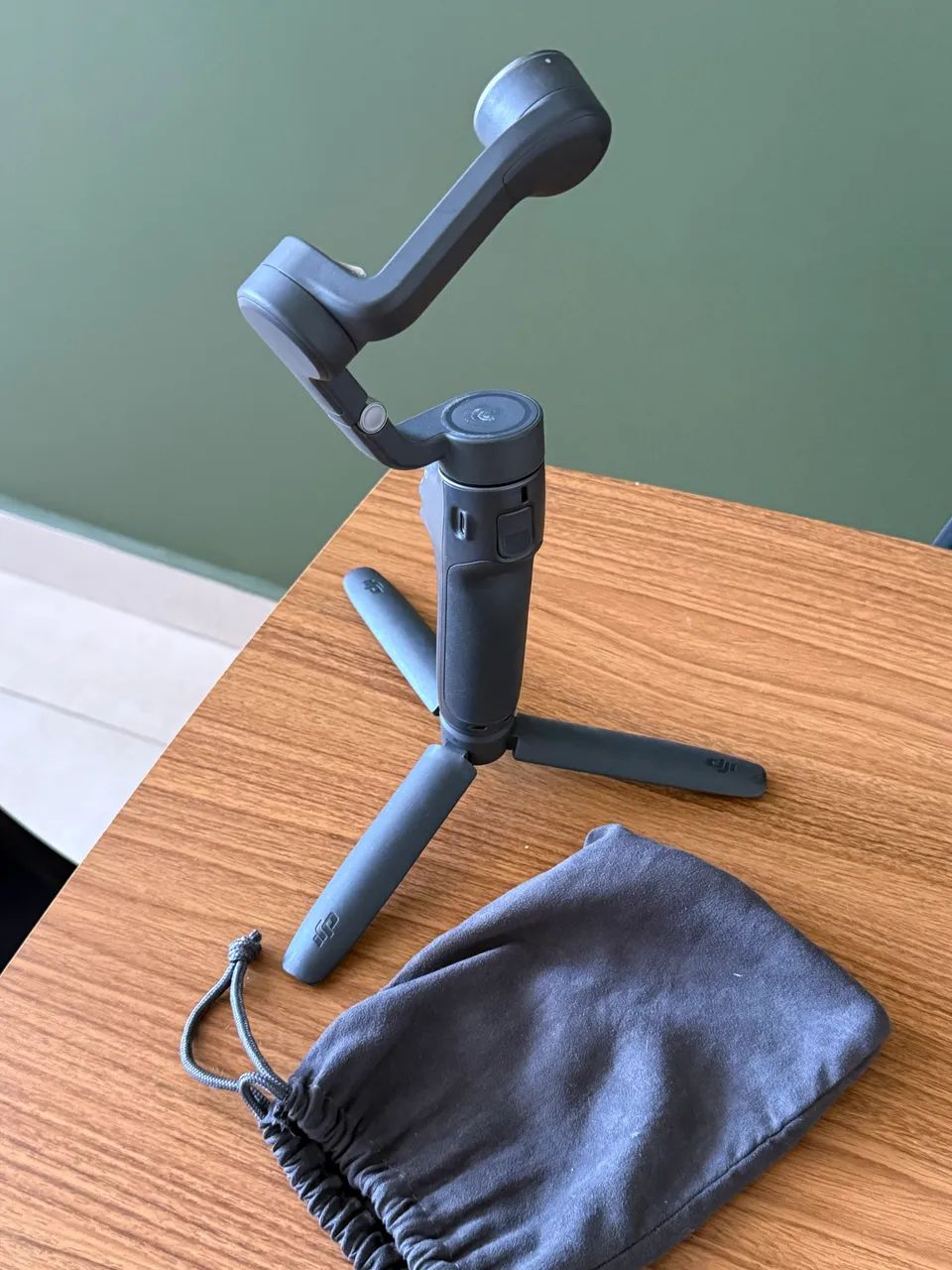 Estabilizador Dji Osmo Mobile 6 Gimbal Bluetooth - Foto 3