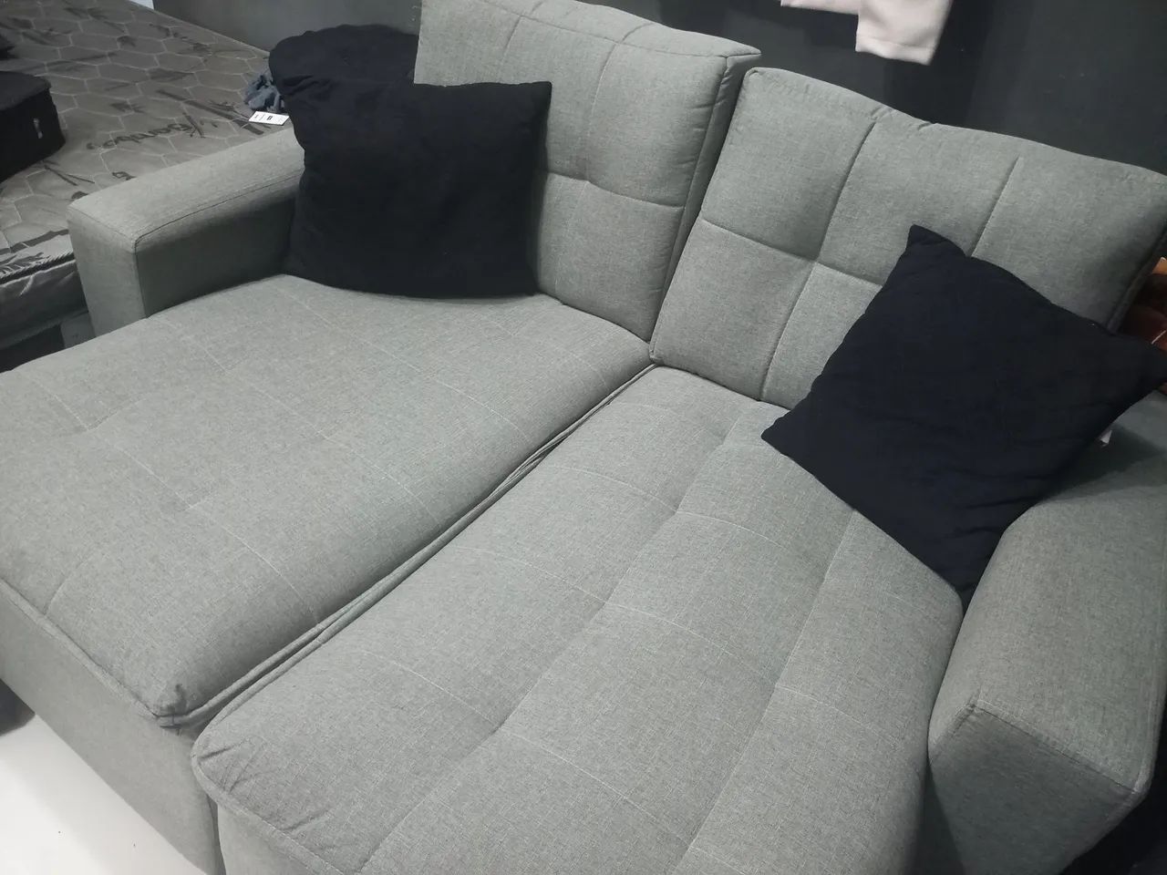 Sofá Retrátil de 3 Lugares Cinza - Foto 2