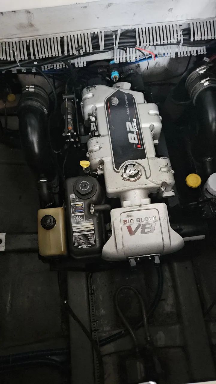 Motor centro rabeta 380 HP 