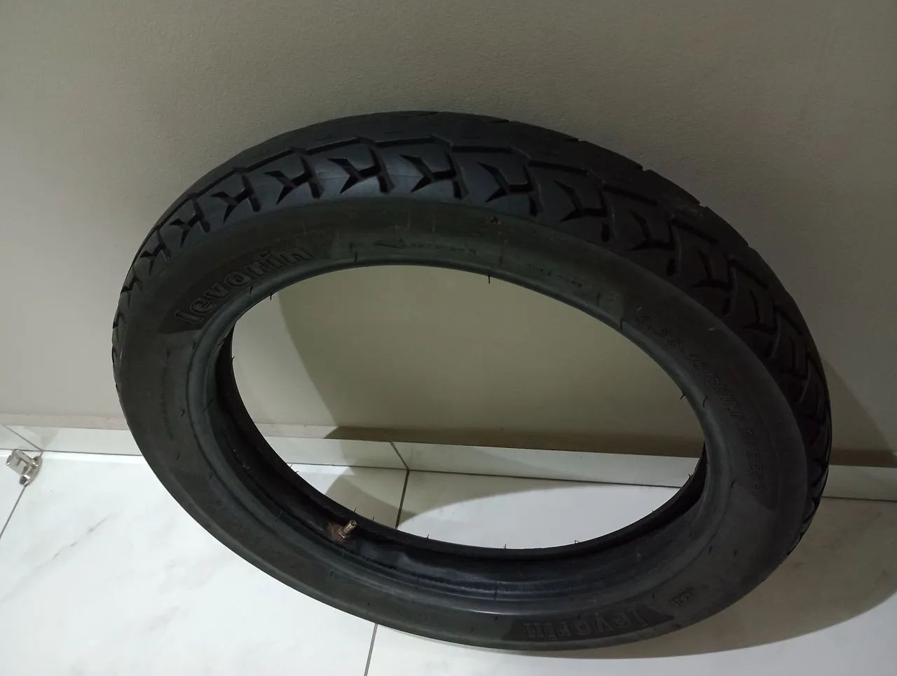 Pneu para moto 