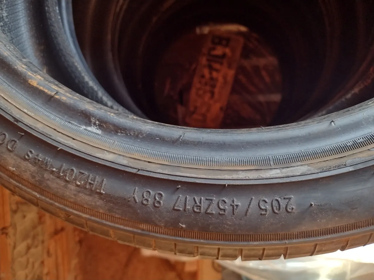 Pneus 17 205/45