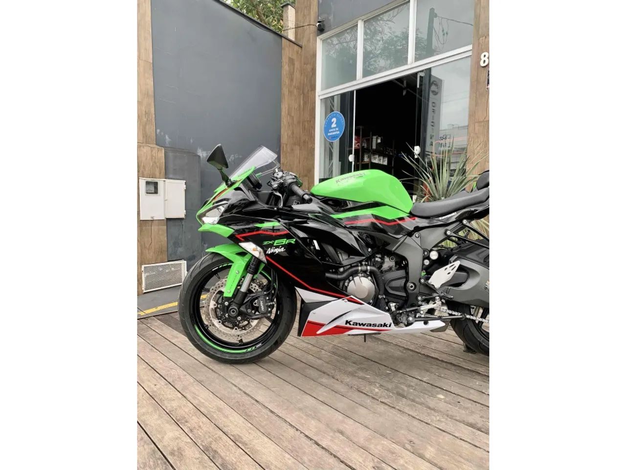 Kawasaki Zx-6r 636cc 2021 - 1446031143 | OLX