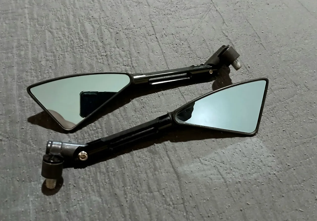 Retrovisor de Moto - 20 reais