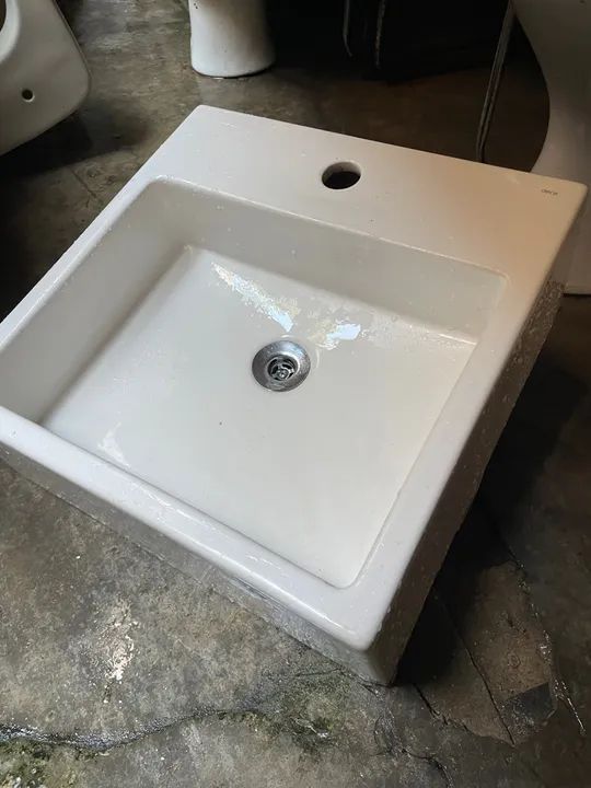 Cuba sobrepor deca 41 X 41 semi nova