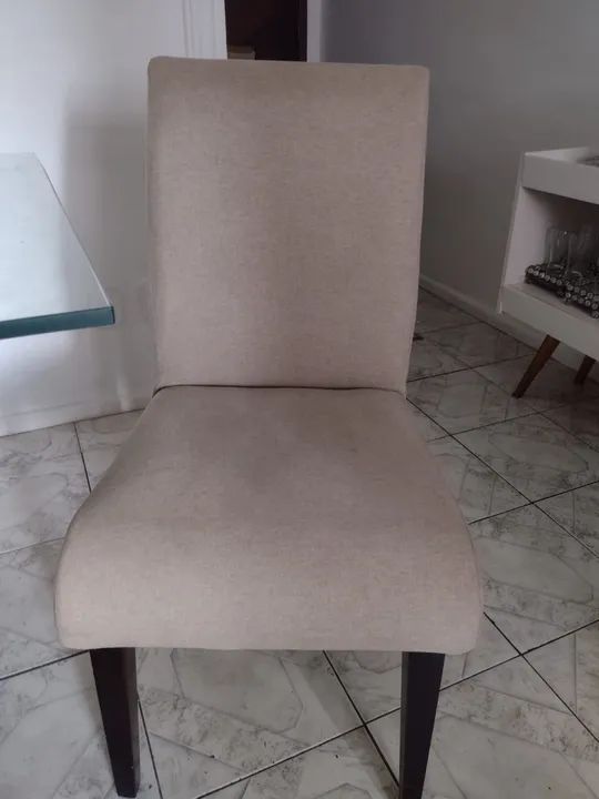 Mesa com 4 cadeiras  - Foto 2