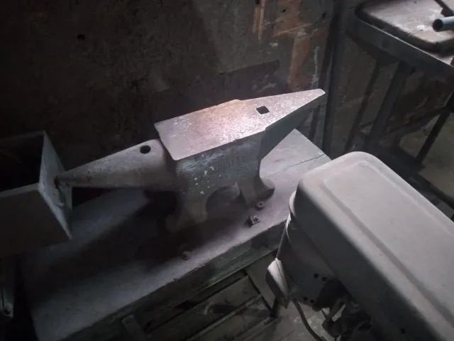 Maquinas de Serralheiro - Foto 2