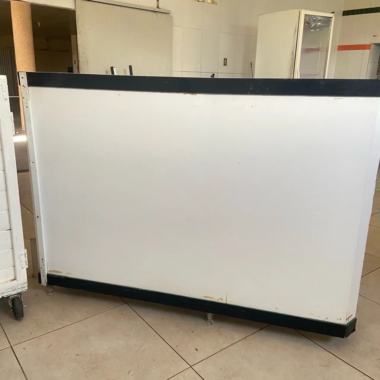 Balcão Expositor em mdf