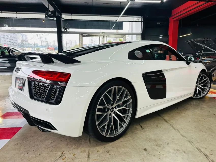 AUDI R8 COUPE QUATTRO V10 2018 - Foto 2