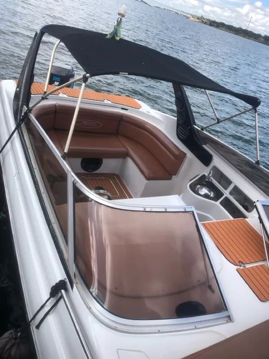 Lancha HD 26 pés Cabinada C.0.T.4 - Foto 7
