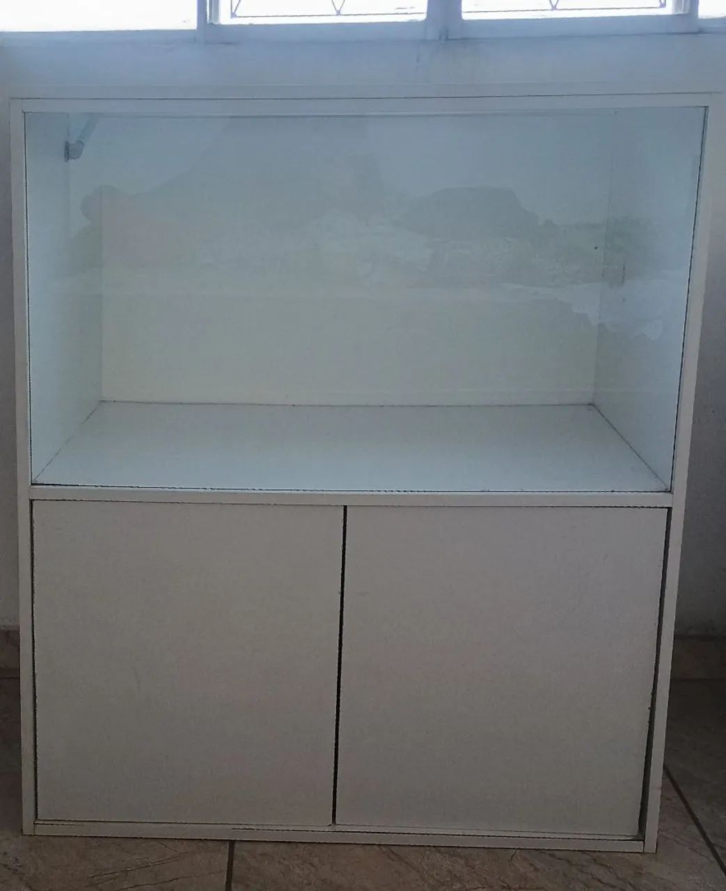 Terrário com armário 