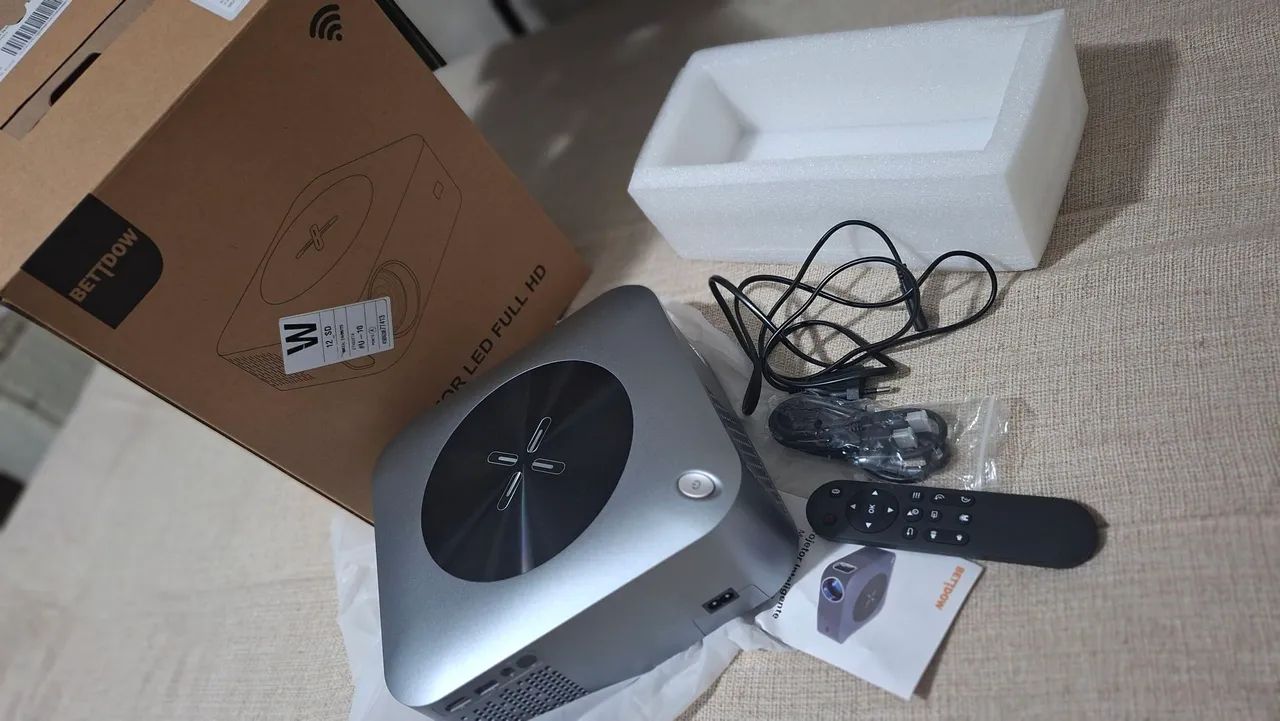 NOVO Projetor BETTDOW 8K Video HD 1080 - Foto 6