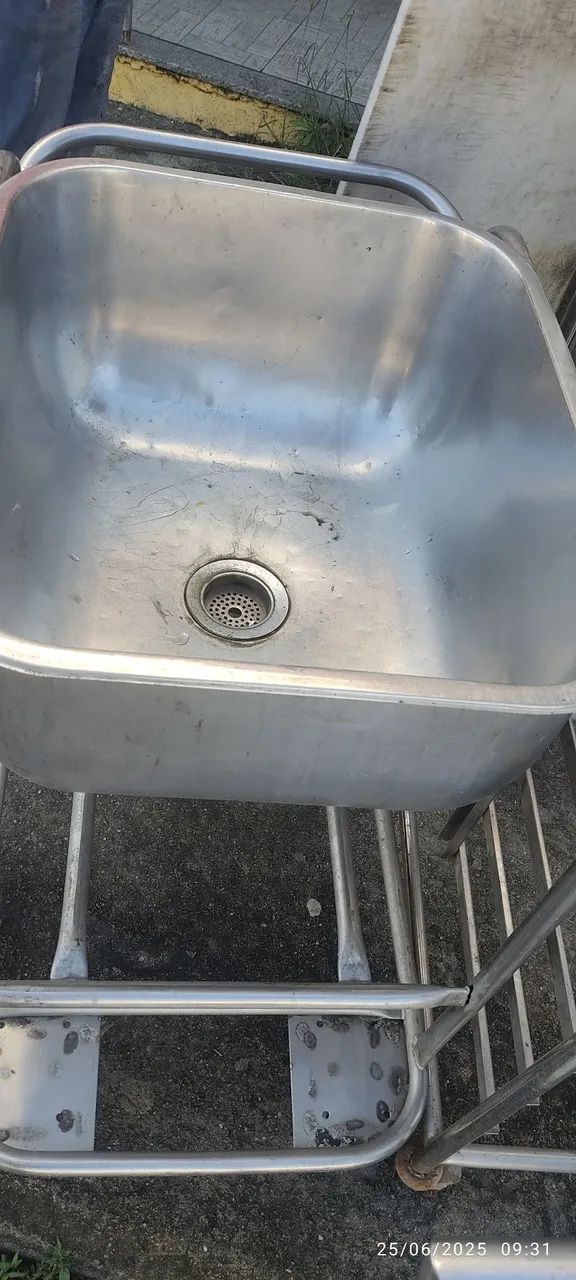 Carrinho INOX com tanque industrial"LEIA" - Foto 2