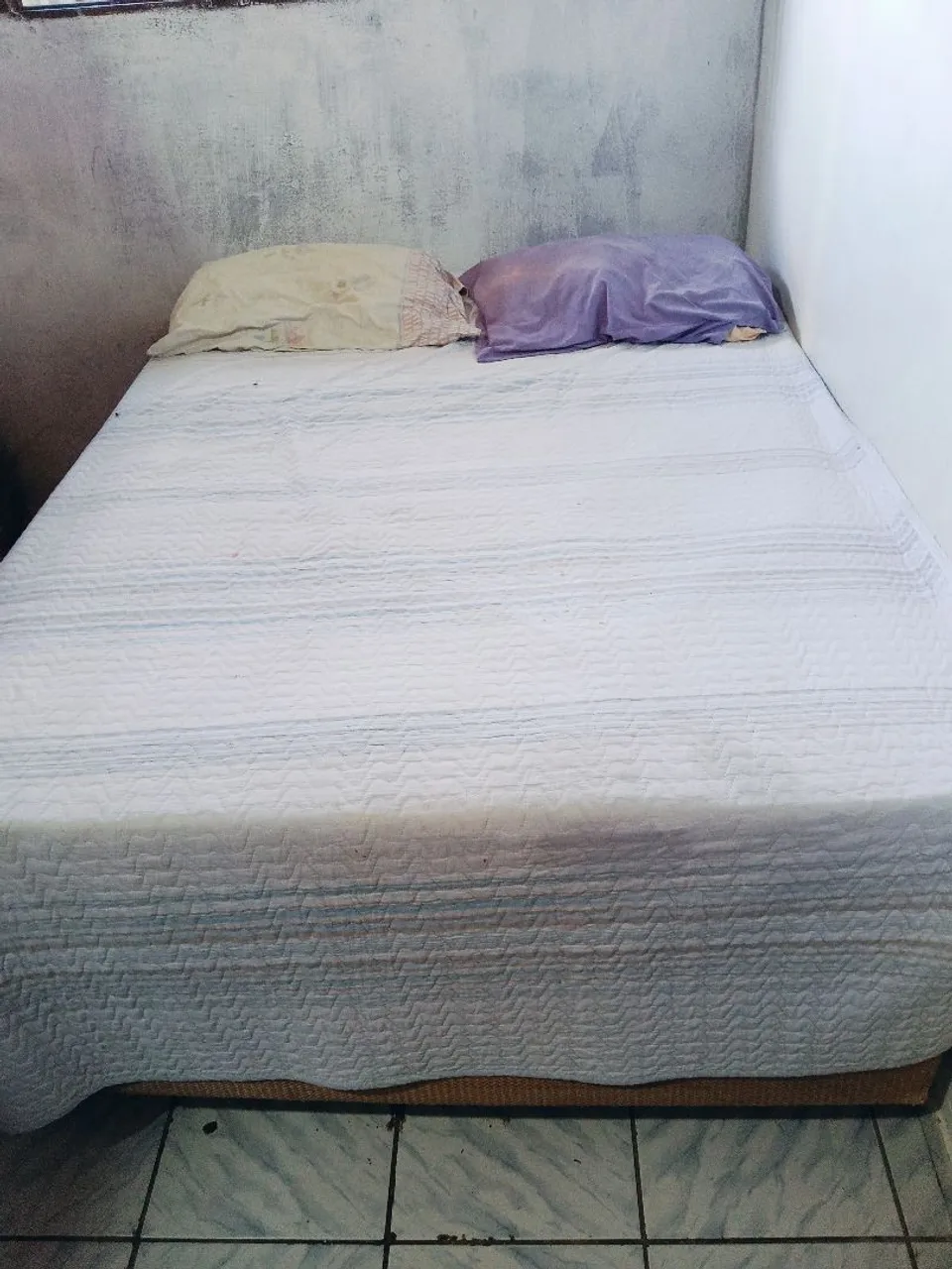 Cama de Casal com Colchão