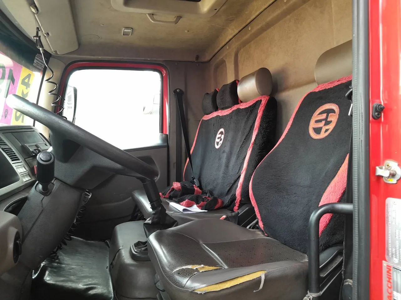 Volkswagen 15.190 E Constellation 2p (diesel)(E5) 2018/2019 Vamos Seminovos GOIANIA - Foto 8