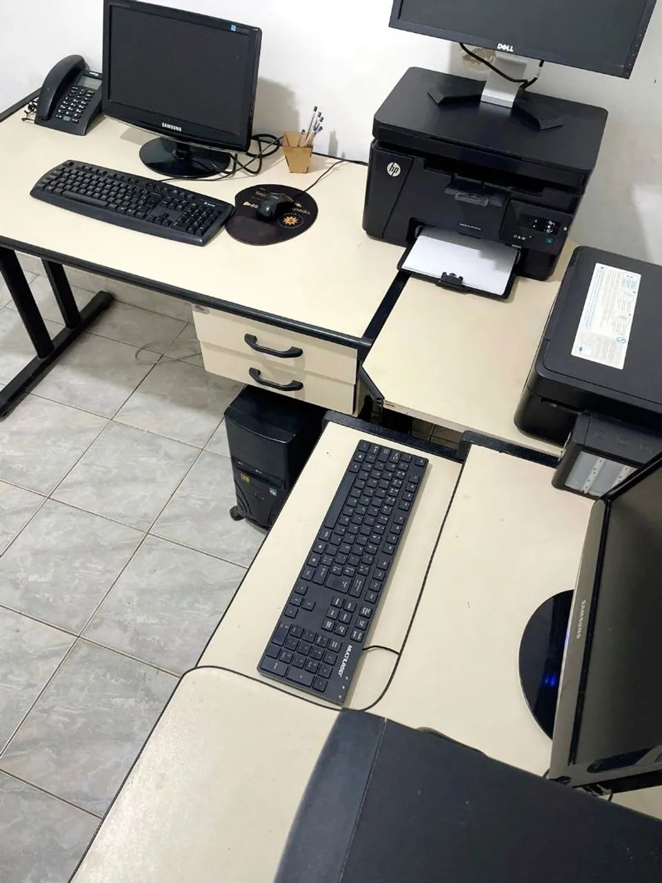 L-Shaped Office Desk 1.86x1.59 m with 2 Drawers and Key – EXCELLENT QUALITY