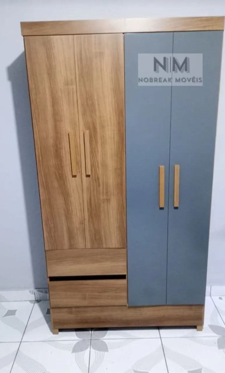 GUARDA ROUPA 4 PORTAS 